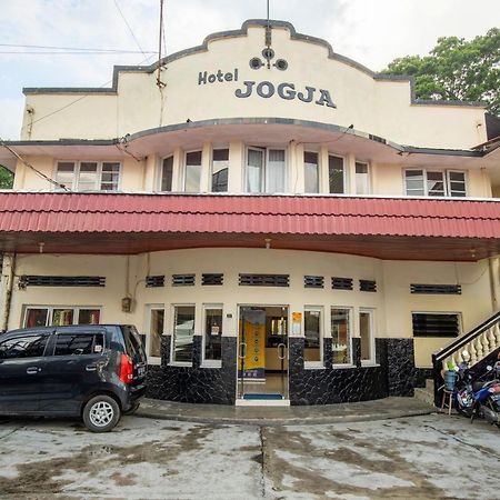 Hotel Jogja ブキティンギ エクステリア 写真